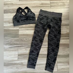 Gymshark camouflage camo gray black sports bra & leggings set small medium
